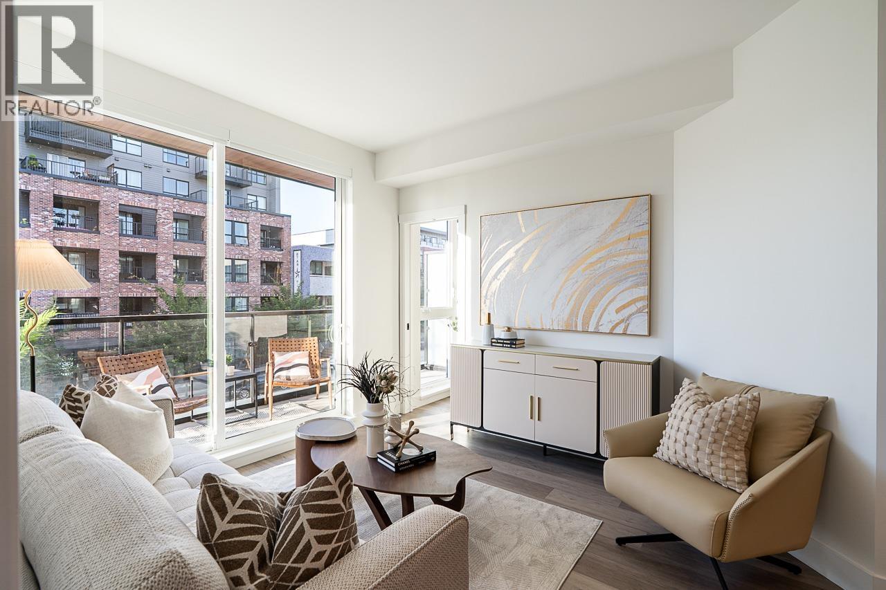 202 422 LAKEWOOD DRIVE, vancouver, British Columbia