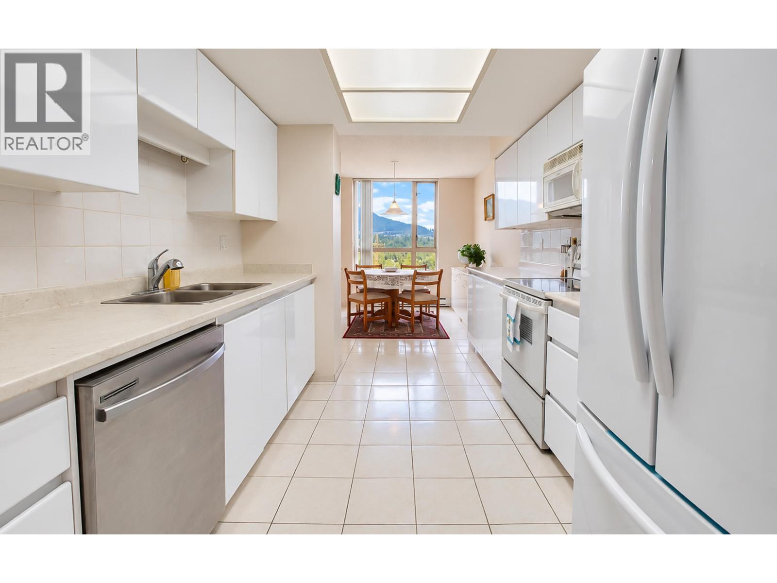 1703 1190 Pipeline Road, Coquitlam, British Columbia  V3B 7T9 - Photo 10 - R3165036