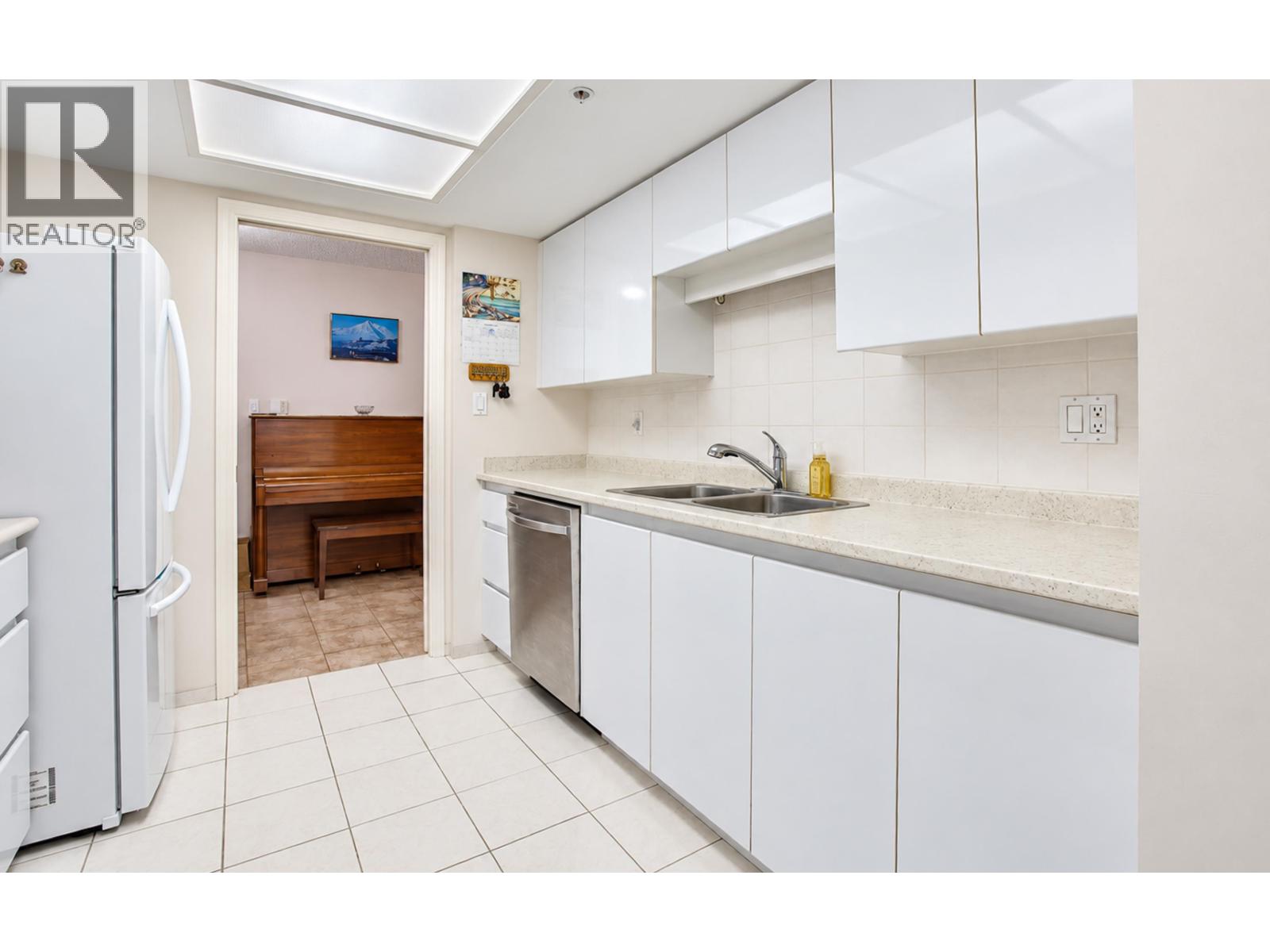 1703 1190 Pipeline Road, Coquitlam, British Columbia  V3B 7T9 - Photo 12 - R3165036