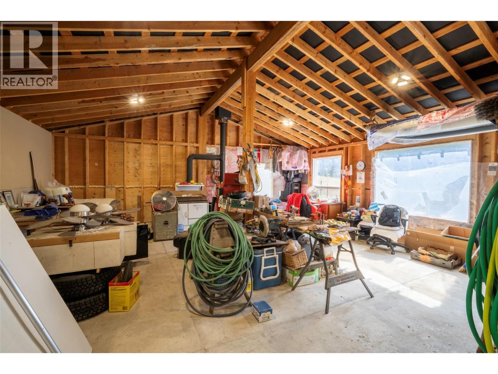 1021 Creighton Valley Road, Lumby, British Columbia  V0E 2G1 - Photo 39 - 10400530