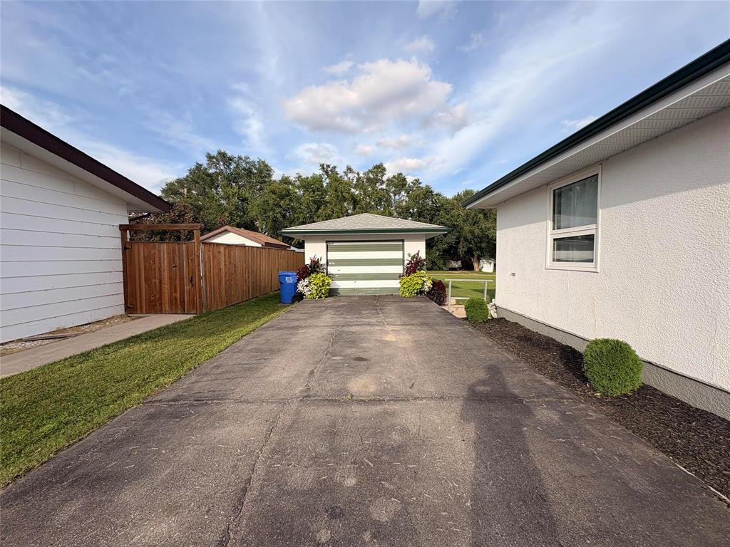 179 Townsend Drive, Melita, Manitoba  R0M 1L0 - Photo 46 - 202519844