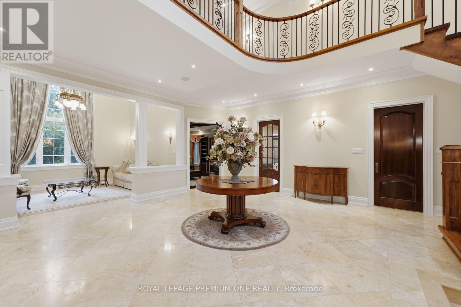 36 Northfield Court, Vaughan, Ontario  L0J 1C0 - Photo 7 - N13782136