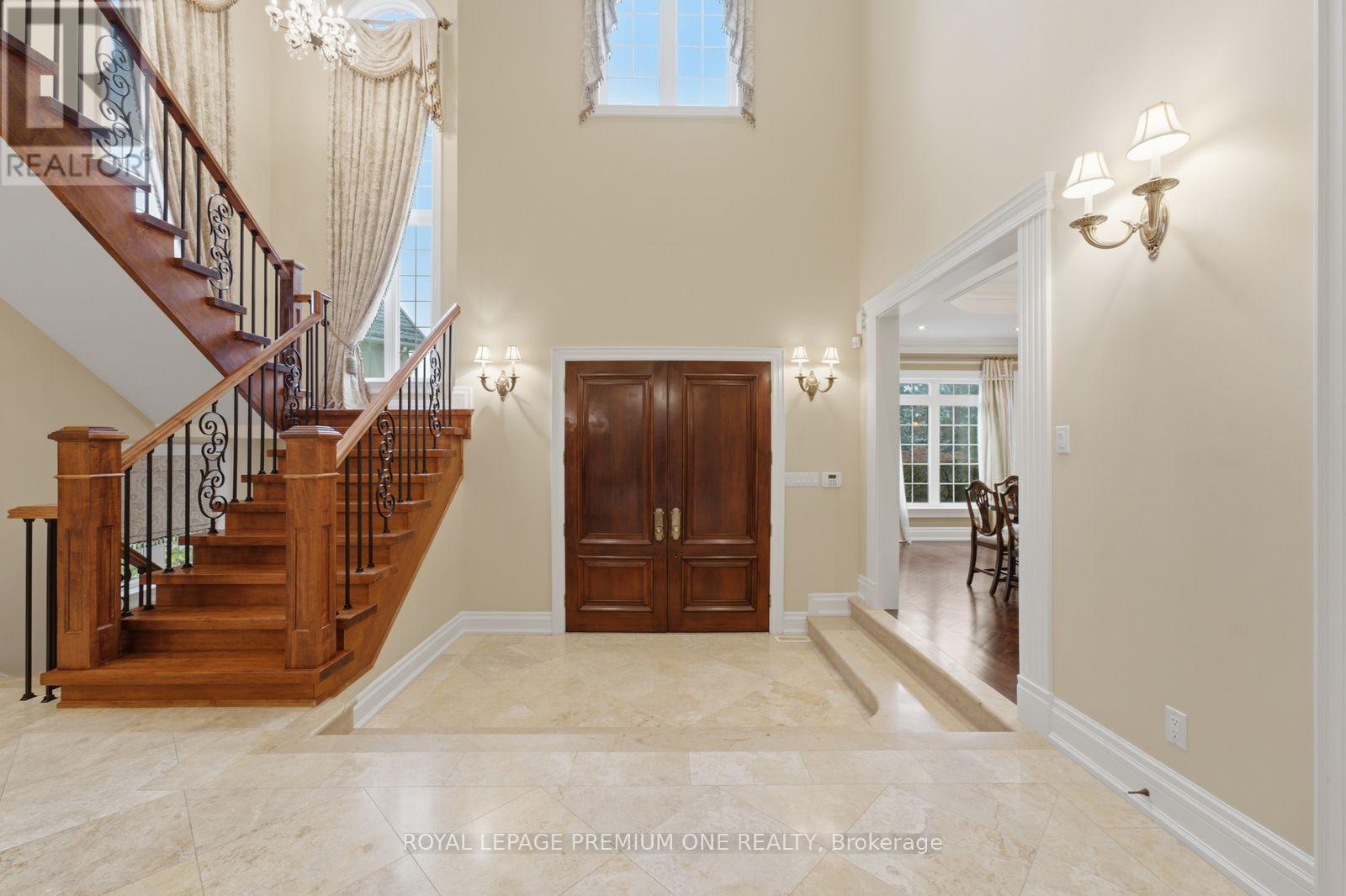 36 Northfield Court, Vaughan, Ontario  L0J 1C0 - Photo 5 - N13782136
