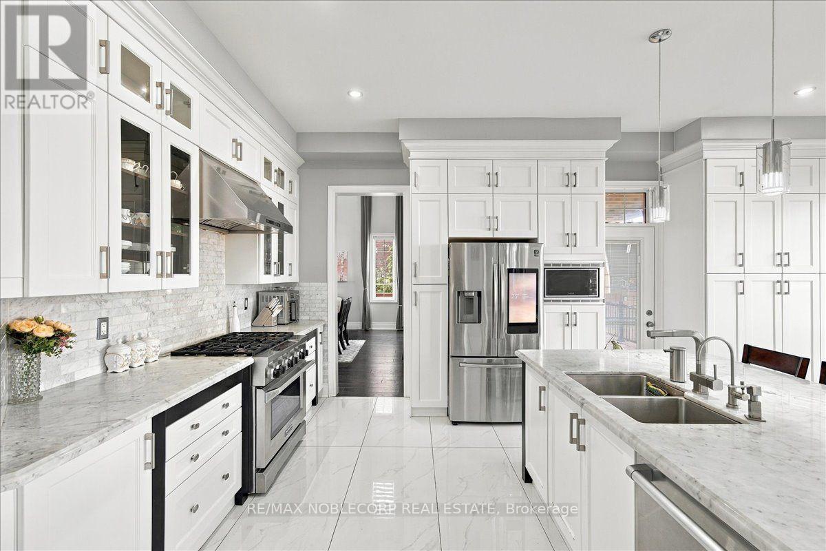 15 Degrey Drive, Brampton, Ontario  L6P 3T6 - Photo 19 - W13782454