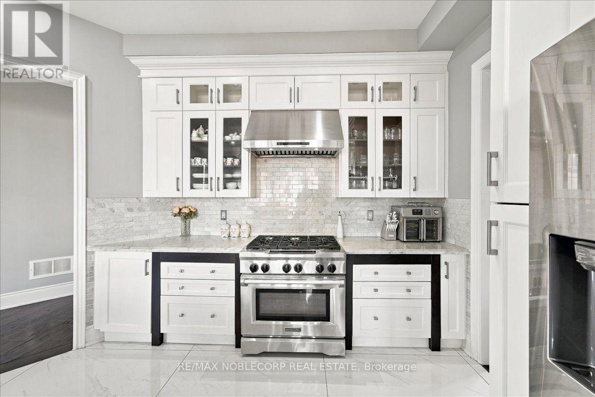 15 Degrey Drive, Brampton, Ontario  L6P 3T6 - Photo 20 - W13782454