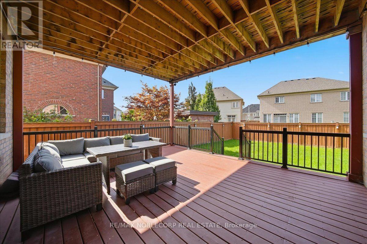 15 Degrey Drive, Brampton, Ontario  L6P 3T6 - Photo 25 - W13782454