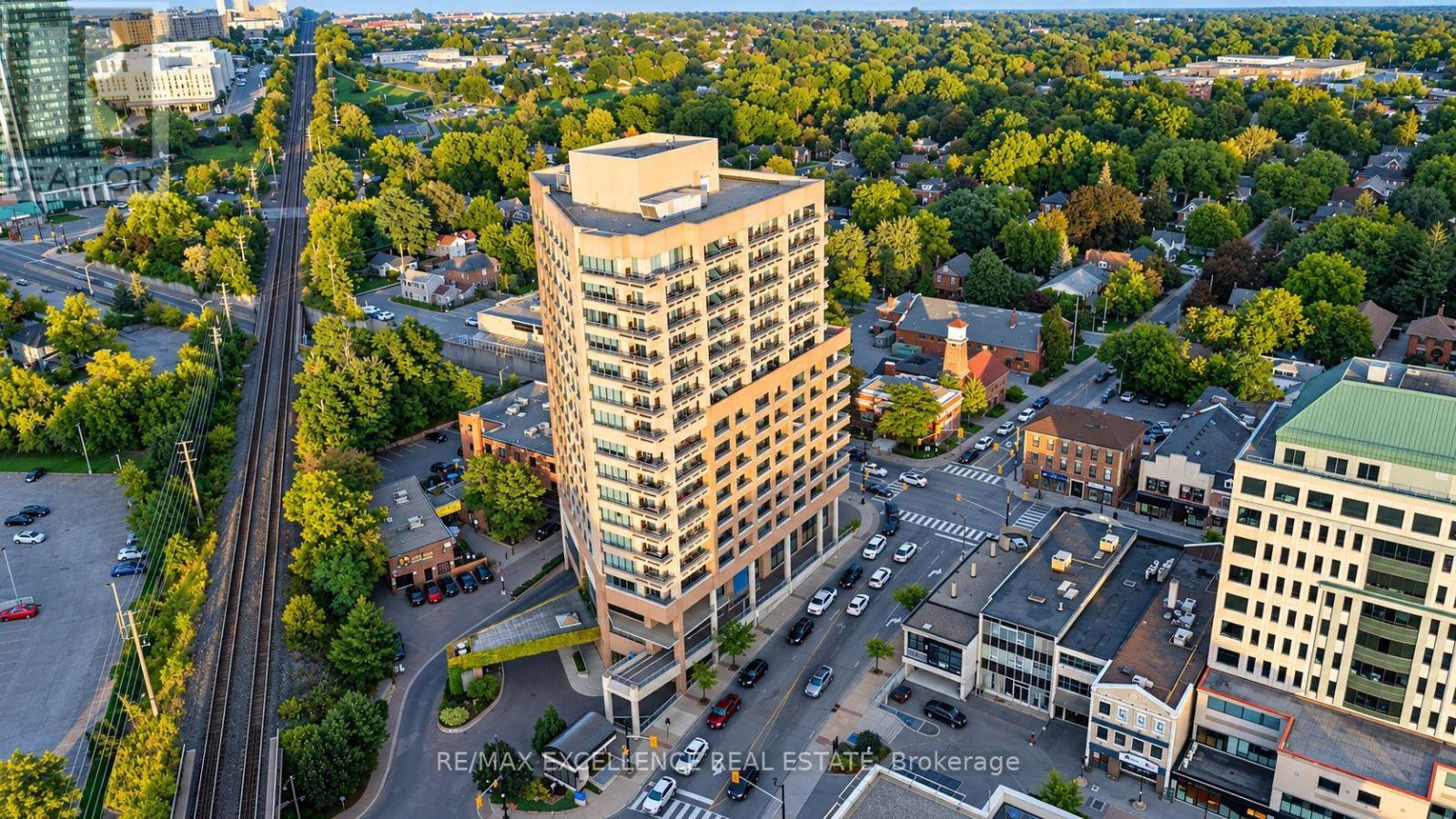 1201 - 1 Belvedere Court N, Brampton, Ontario  L6V 4M6 - Photo 3 - W13782472