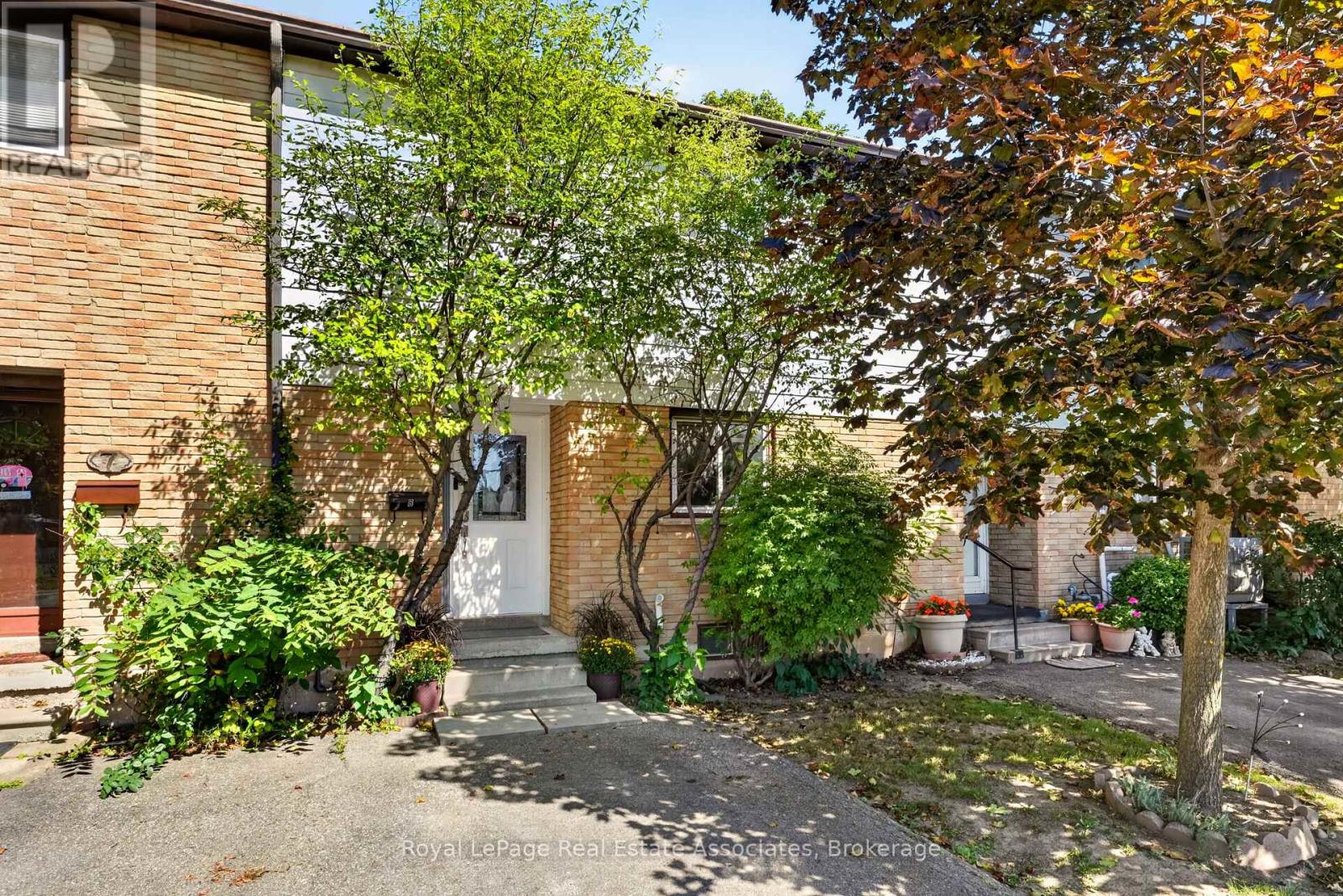 8 - 59 MAPLE AVENUE, Halton Hills, Ontario