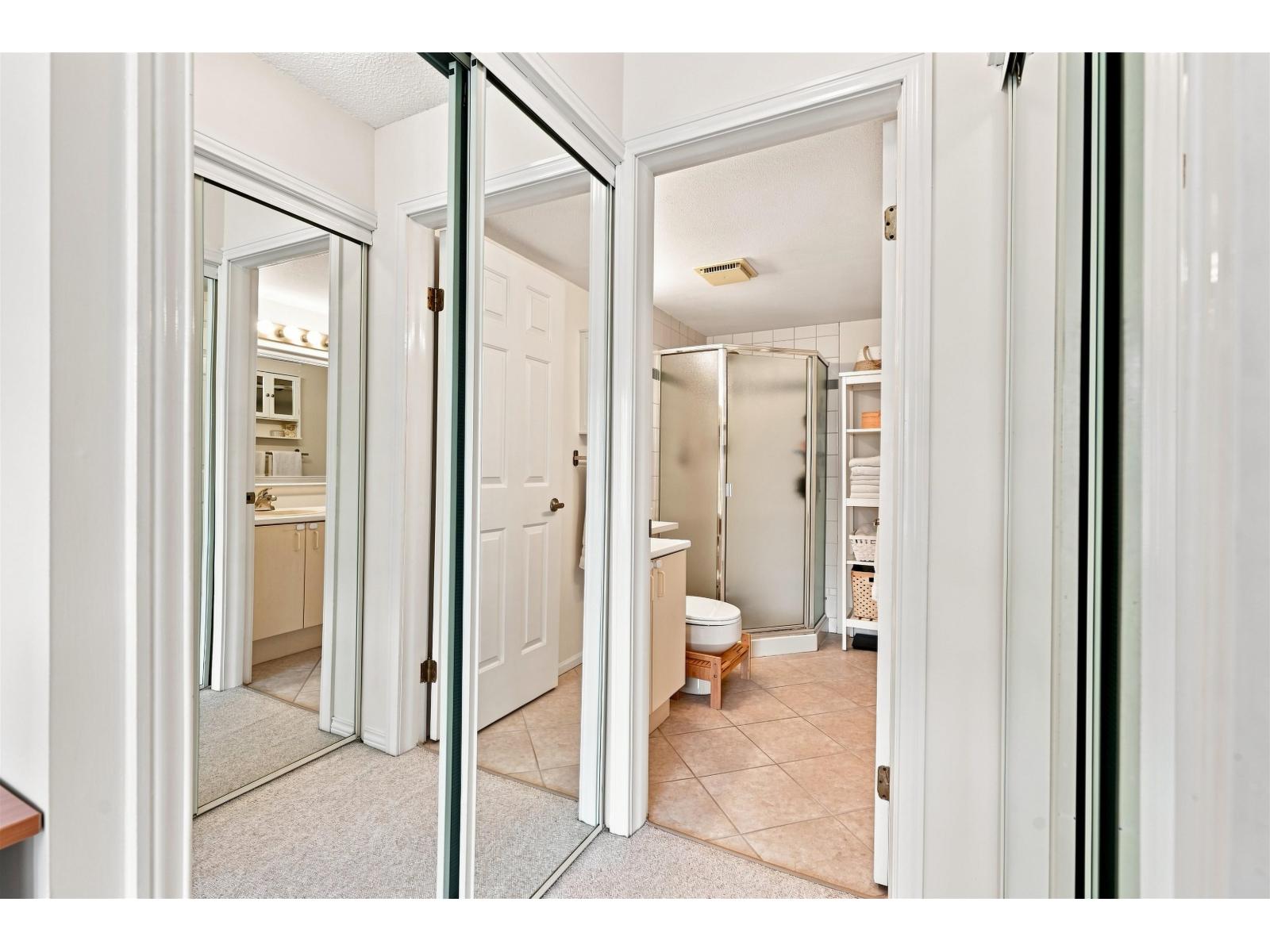 203 1840 E Southmere Crescent, Surrey, British Columbia  V4A 9C5 - Photo 13 - R3165212