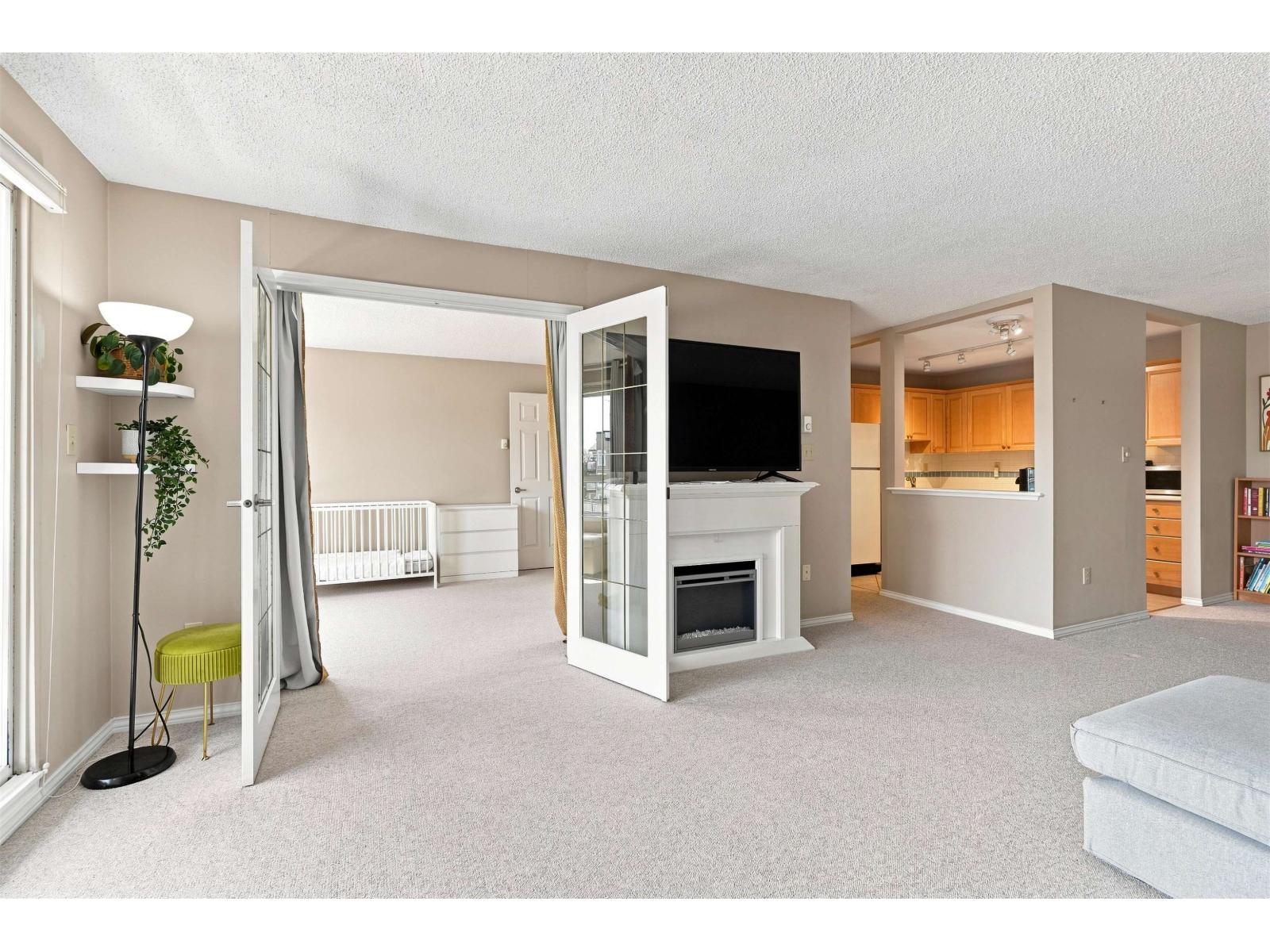 203 1840 E Southmere Crescent, Surrey, British Columbia  V4A 9C5 - Photo 15 - R3165212