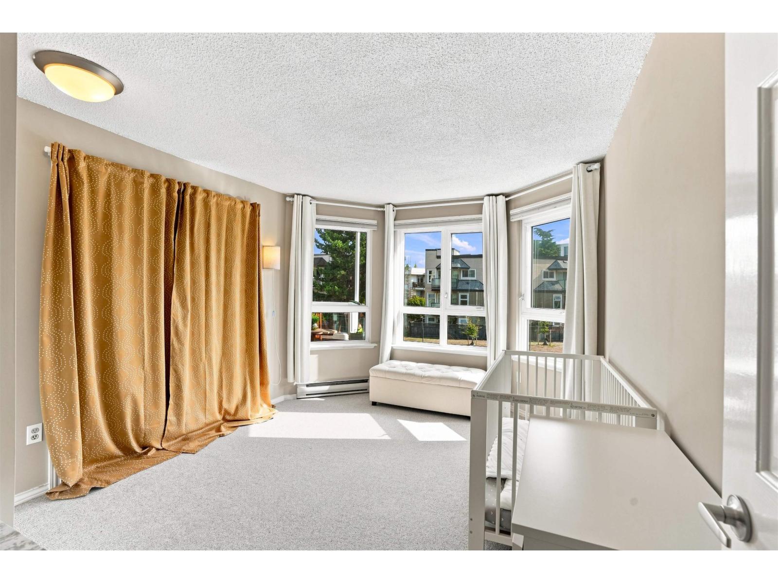 203 1840 E Southmere Crescent, Surrey, British Columbia  V4A 9C5 - Photo 19 - R3165212