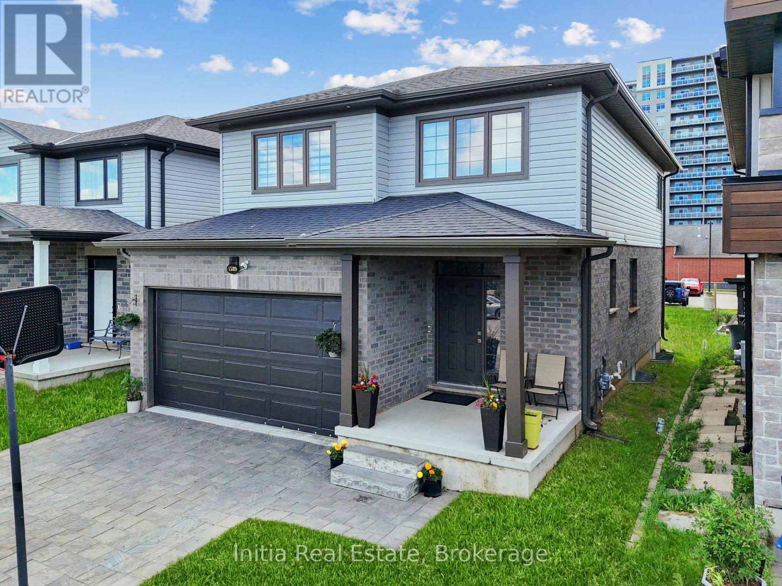 1589 Henrica Avenue, London North, Ontario  N6G 0Y1 - Photo 2 - X13782386