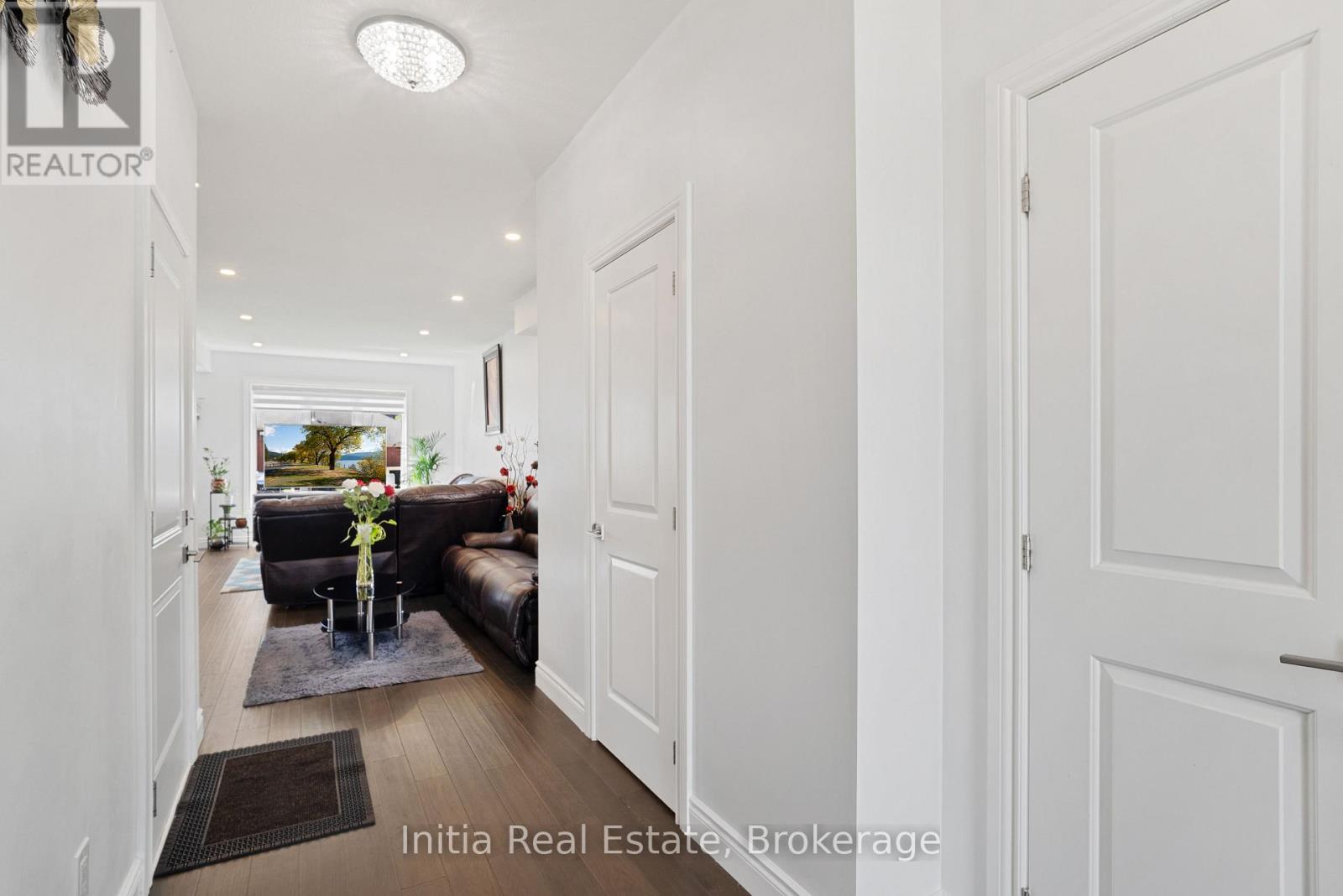 1589 Henrica Avenue, London North, Ontario  N6G 0Y1 - Photo 6 - X13782386
