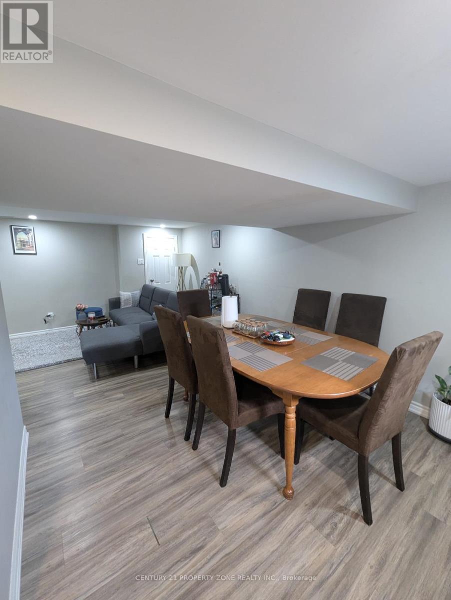 561 Mohawk Road W, Hamilton (Westcliffe), Ontario  L9C 1X5 - Photo 3 - X13782428