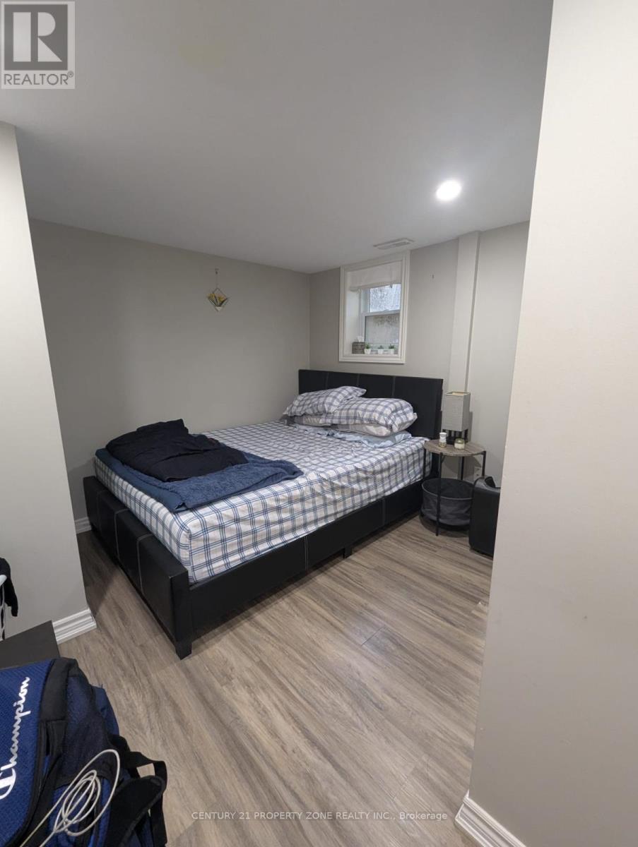 561 Mohawk Road W, Hamilton (Westcliffe), Ontario  L9C 1X5 - Photo 4 - X13782428