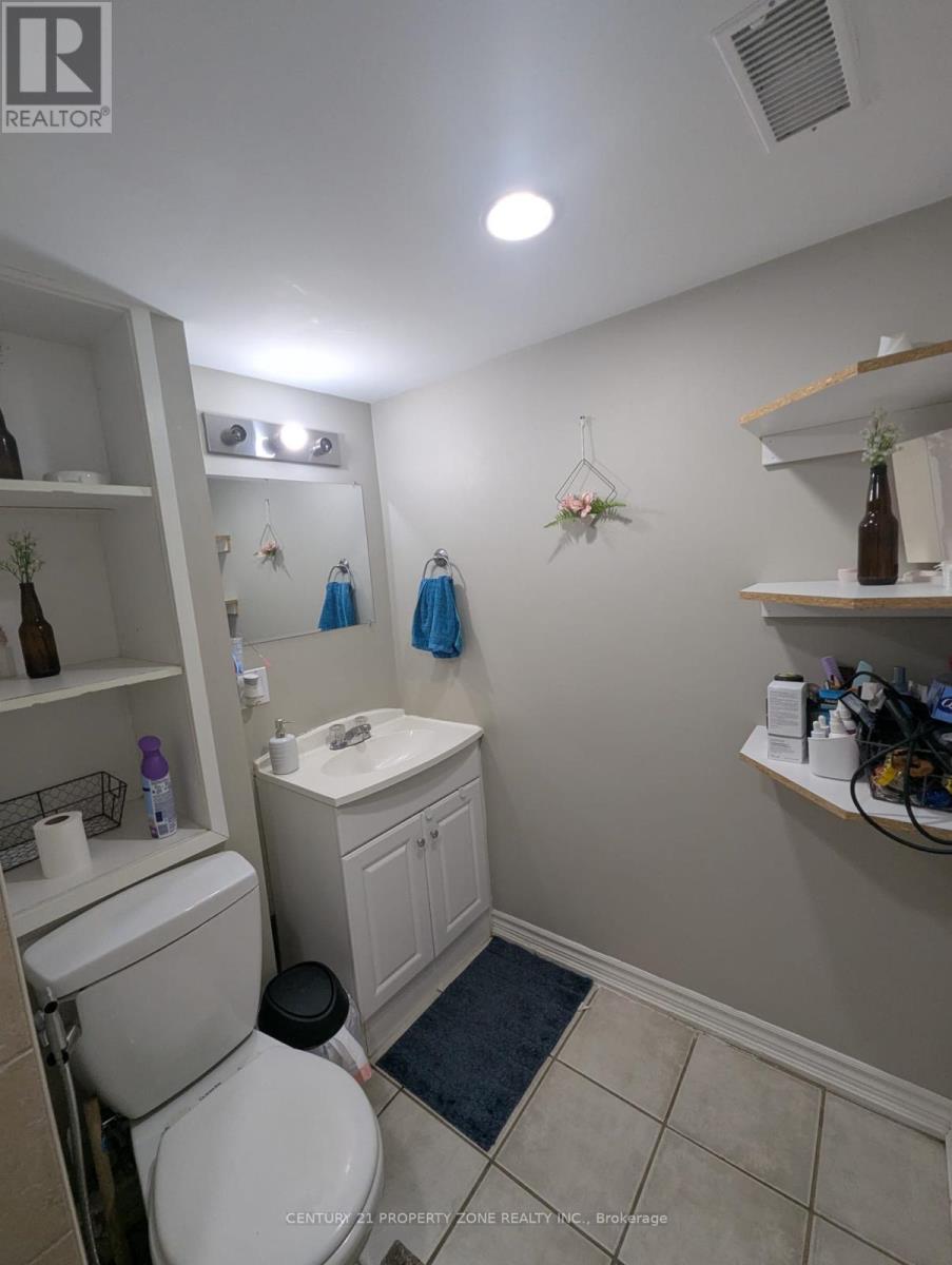 561 Mohawk Road W, Hamilton (Westcliffe), Ontario  L9C 1X5 - Photo 5 - X13782428