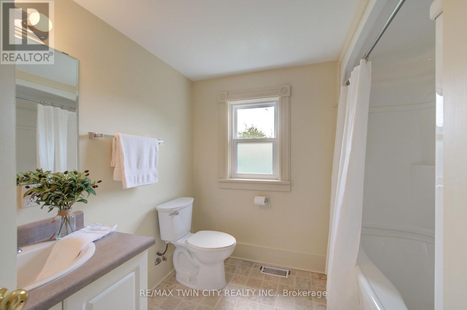 9 Salisbury Avenue, Cambridge, Ontario  N1S 1H7 - Photo 17 - X13782440