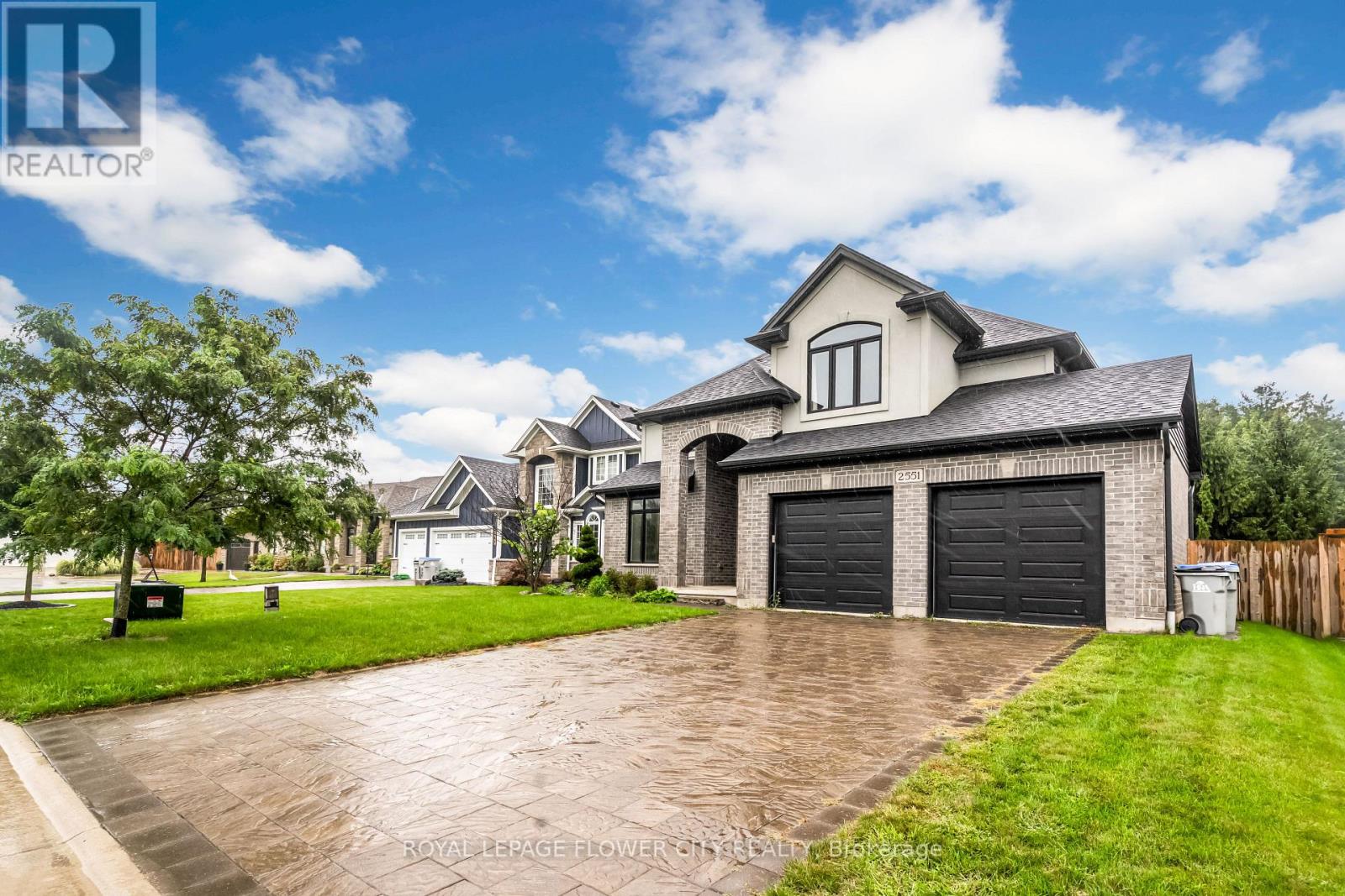2551 Terry Fox Court, Strathroy-Caradoc, Ontario  N0L 1W0 - Photo 5 - X13782484