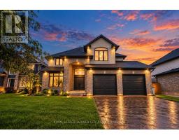 2551 TERRY FOX COURT, Strathroy-Caradoc, Ontario