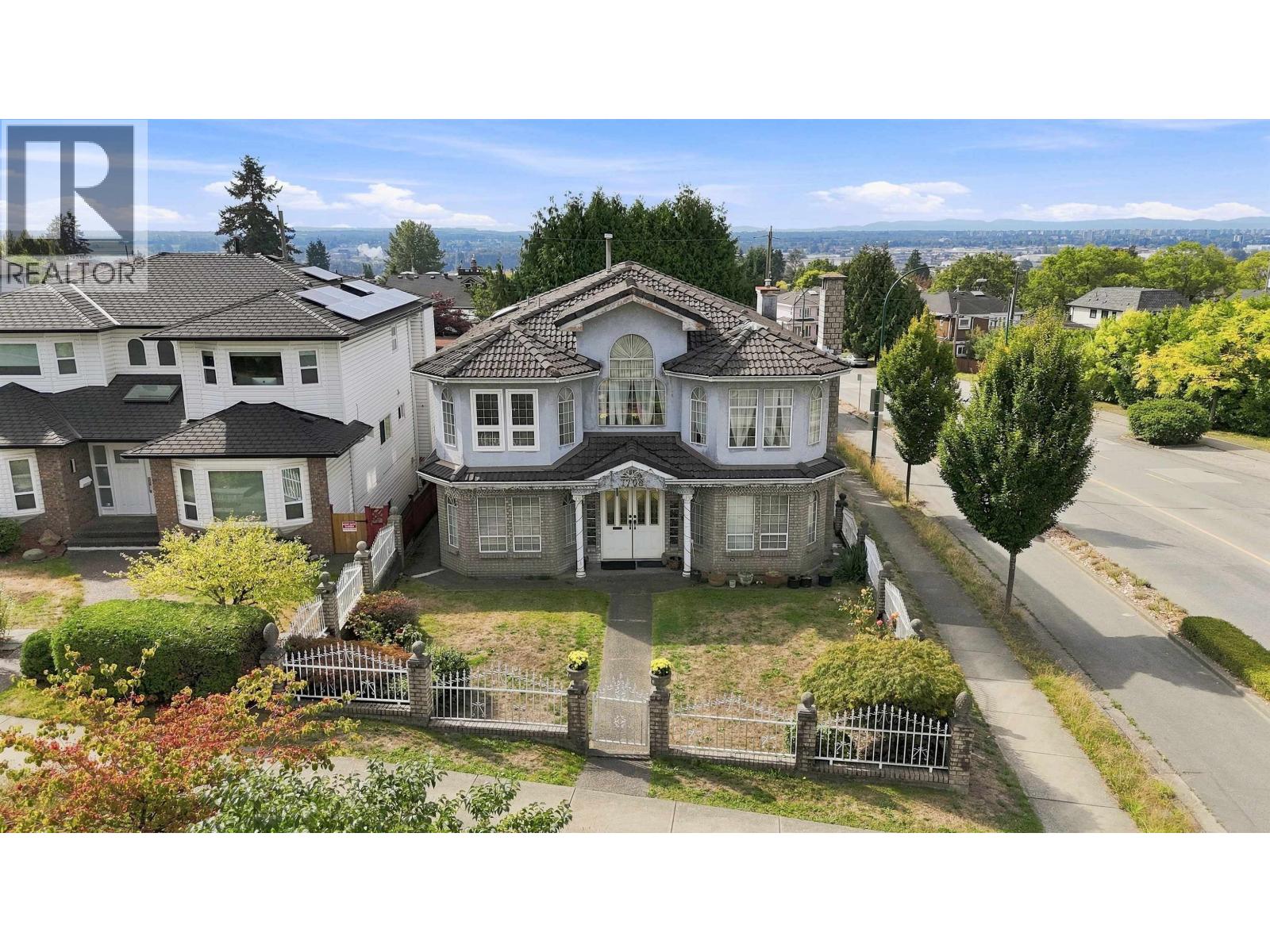 1708 Prestwick Drive, Vancouver, British Columbia  V5P 2E6 - Photo 2 - R3165147