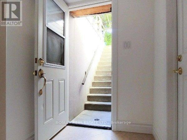 Main - 260 Ossington Avenue, Toronto, Ontario  M6J 3A2 - Photo 12 - C13782108