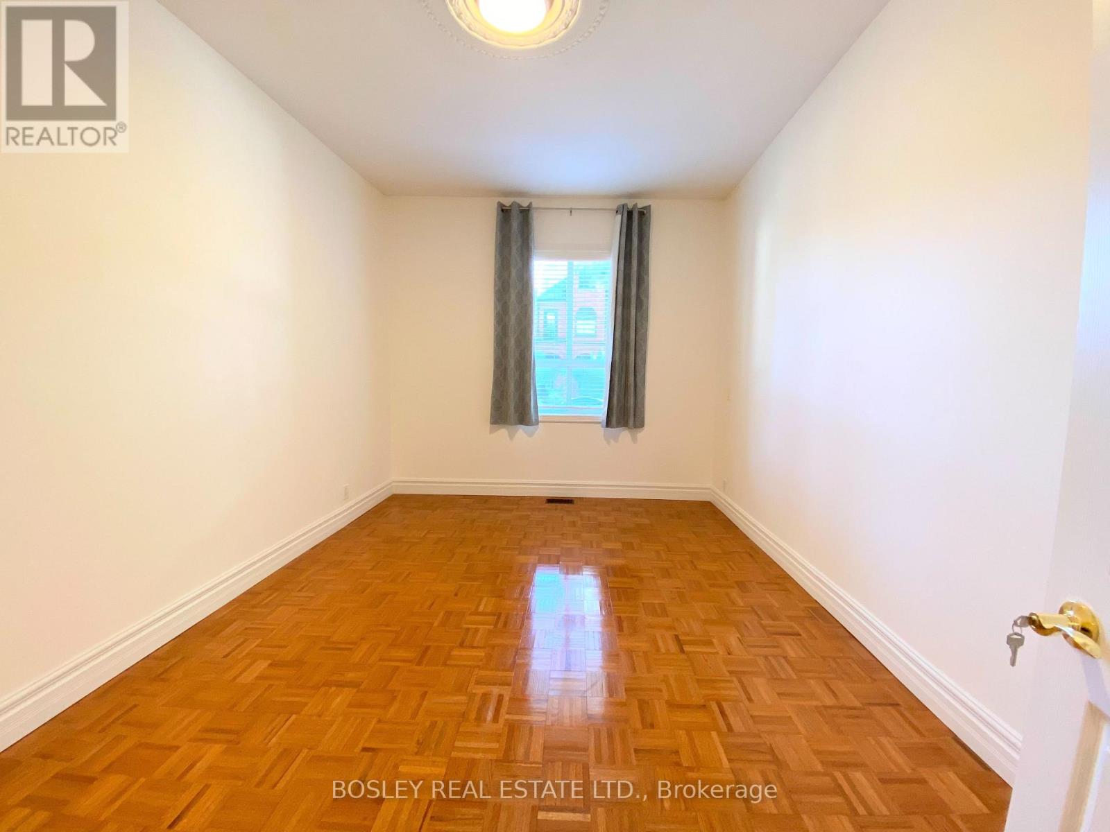 Main - 260 Ossington Avenue, Toronto, Ontario  M6J 3A2 - Photo 7 - C13782108