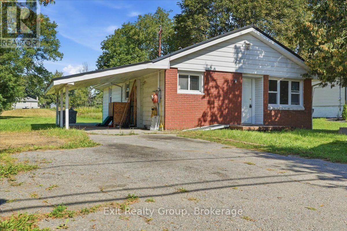 2298 Hamilton Road, Quinte West, Ontario  K8V 5P8 - Photo 17 - X13782534