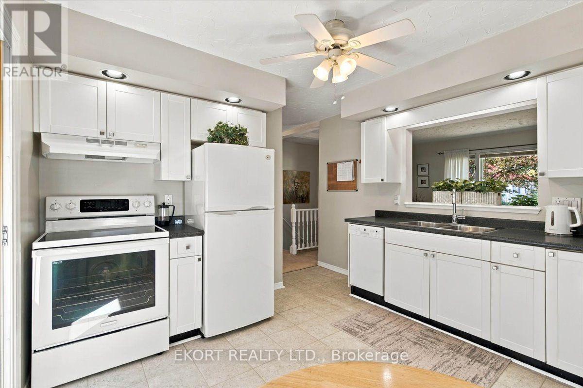 13 Montgomery Boulevard, Belleville, Ontario  K8N 1J1 - Photo 12 - X13782678