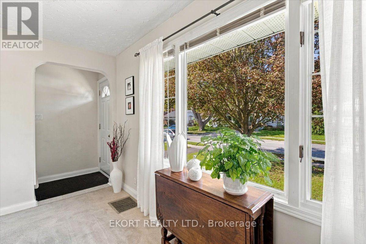 13 Montgomery Boulevard, Belleville, Ontario  K8N 1J1 - Photo 5 - X13782678