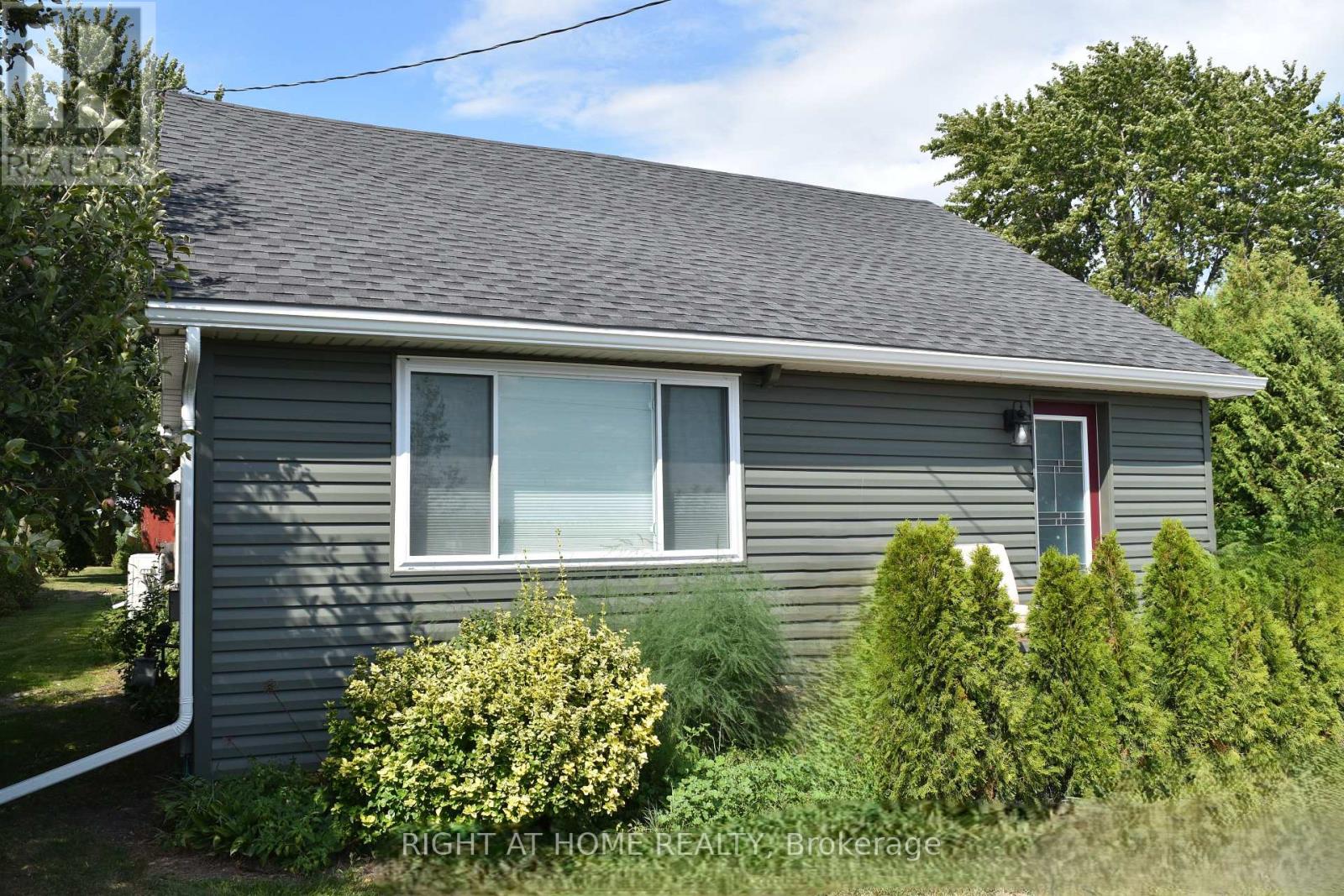 7231 Baseline Road E, Chatham-Kent, Ontario  N8A 4L3 - Photo 2 - X13782686