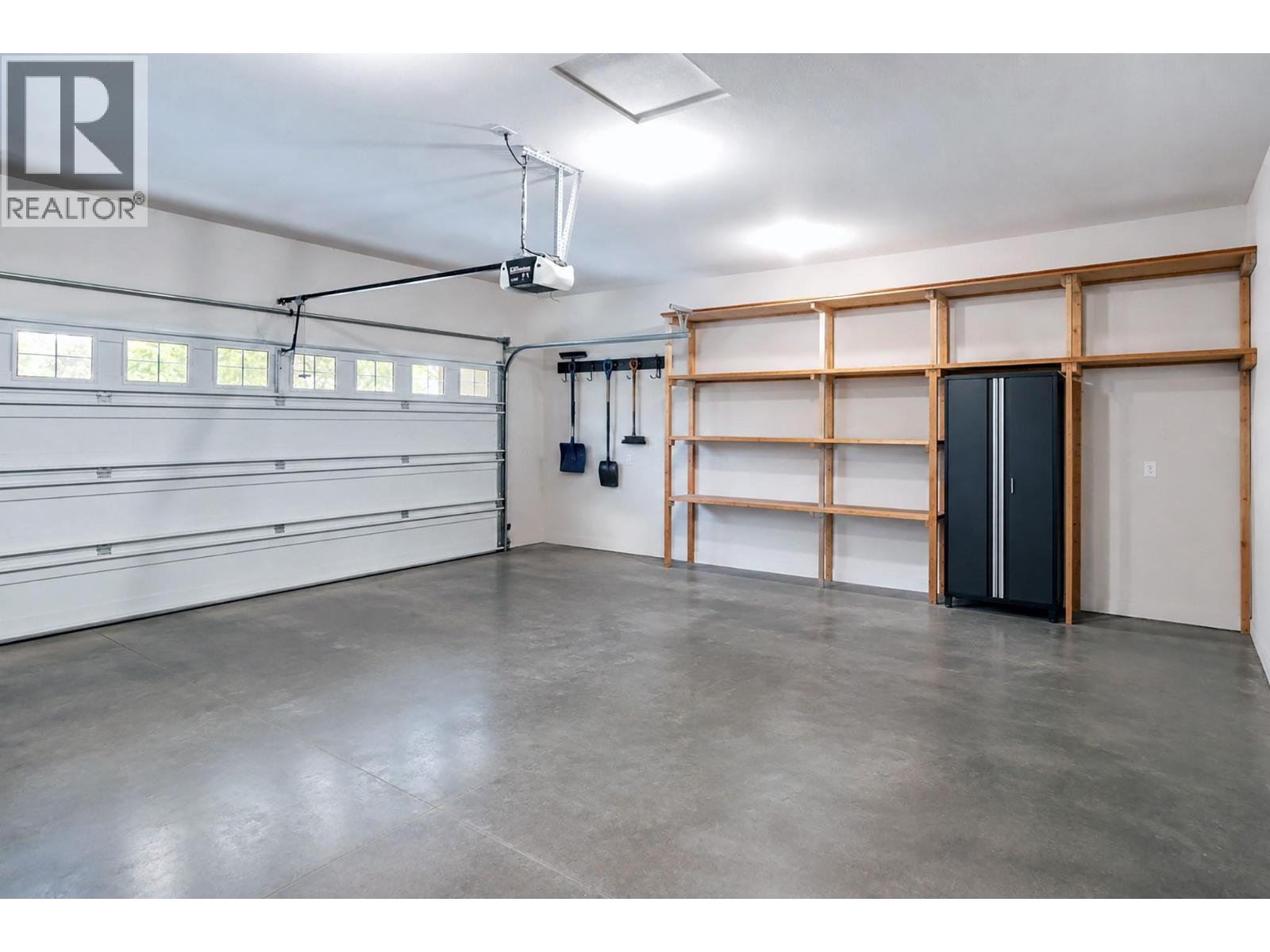 4520 Gallaghers Lookout Unit# 4, Kelowna, BC V1W 3Z8