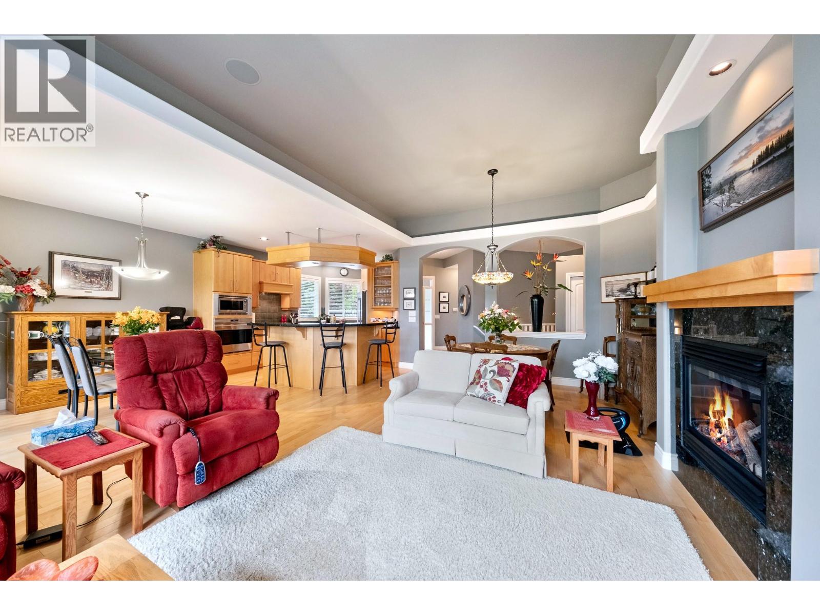 4520 Gallaghers Lookout Unit# 4, Kelowna, BC V1W 3Z8