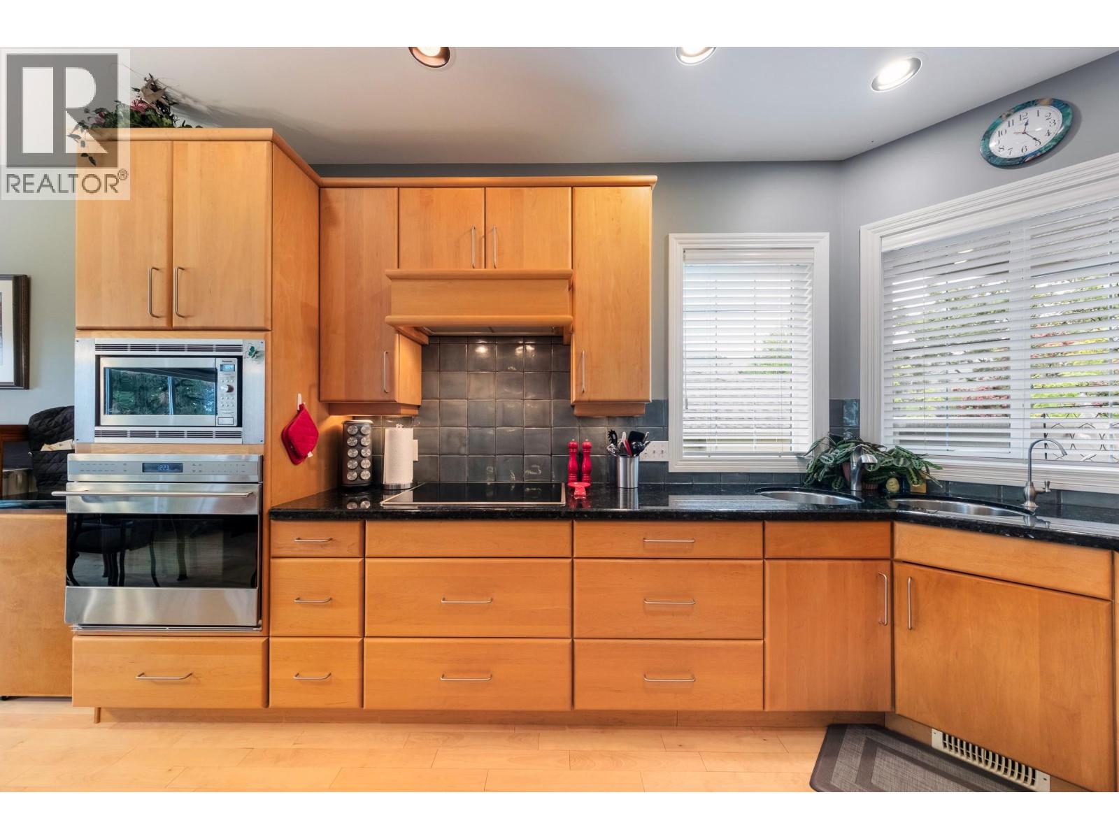 4520 Gallaghers Lookout Unit# 4, Kelowna, BC V1W 3Z8