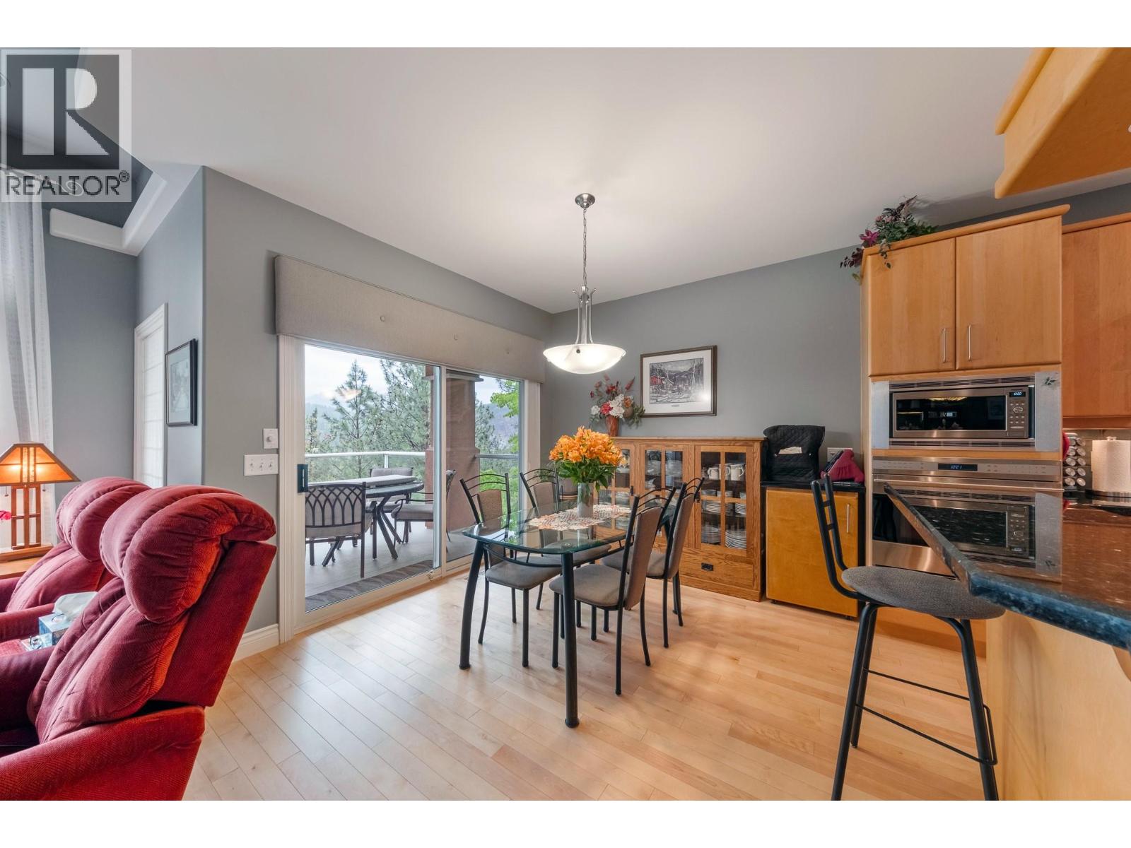 4520 Gallaghers Lookout Unit# 4, Kelowna, BC V1W 3Z8