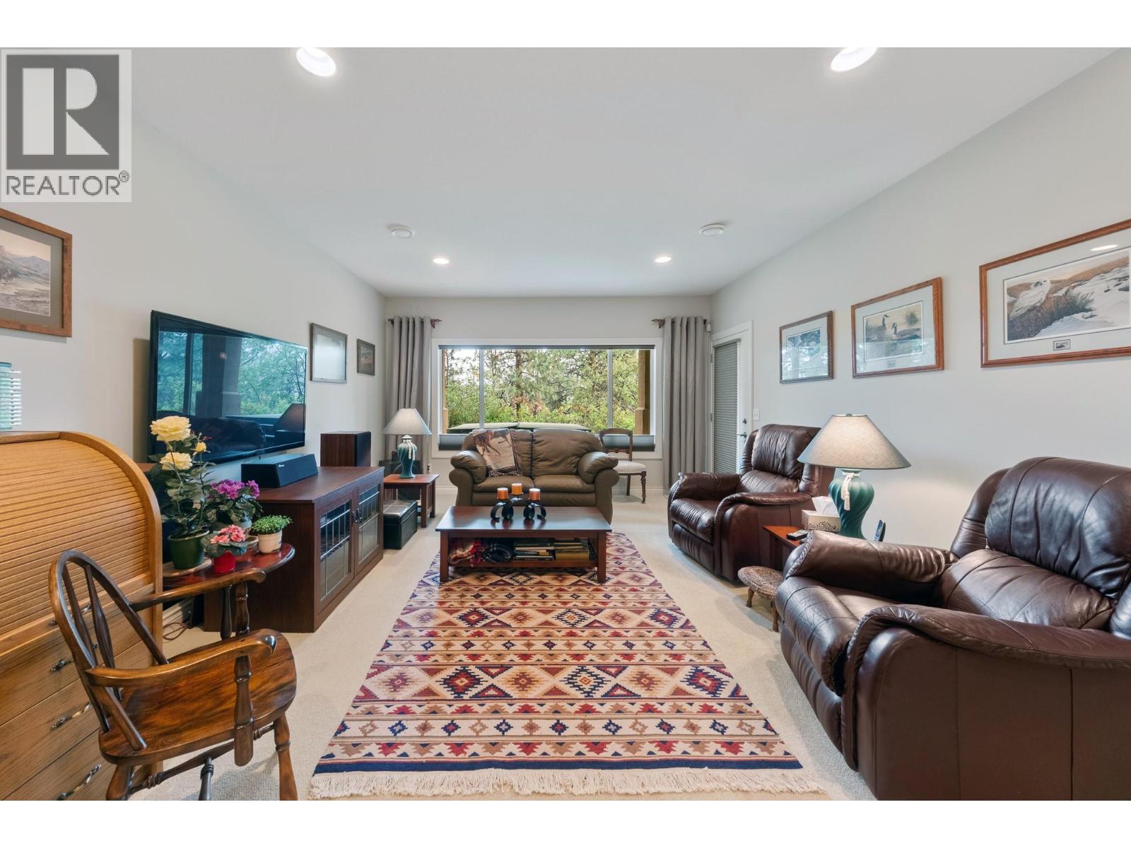 4520 Gallaghers Lookout Unit# 4, Kelowna, BC V1W 3Z8