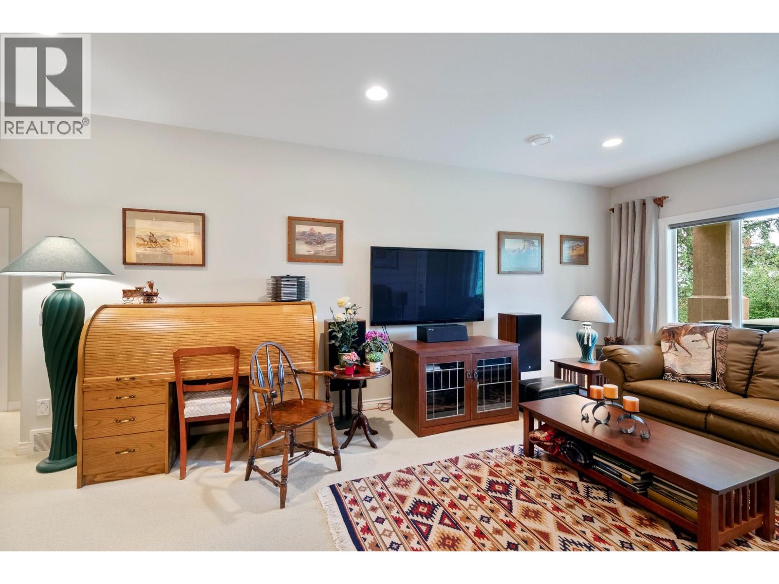 4520 Gallaghers Lookout Unit# 4, Kelowna, BC V1W 3Z8