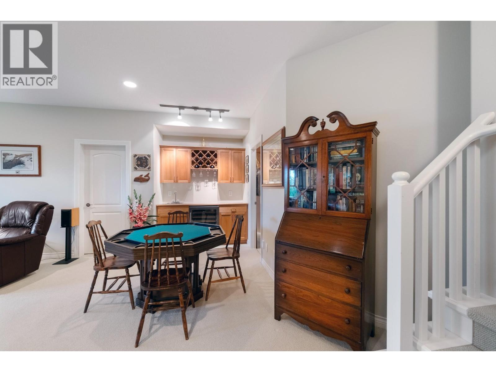 4520 Gallaghers Lookout Unit# 4, Kelowna, BC V1W 3Z8