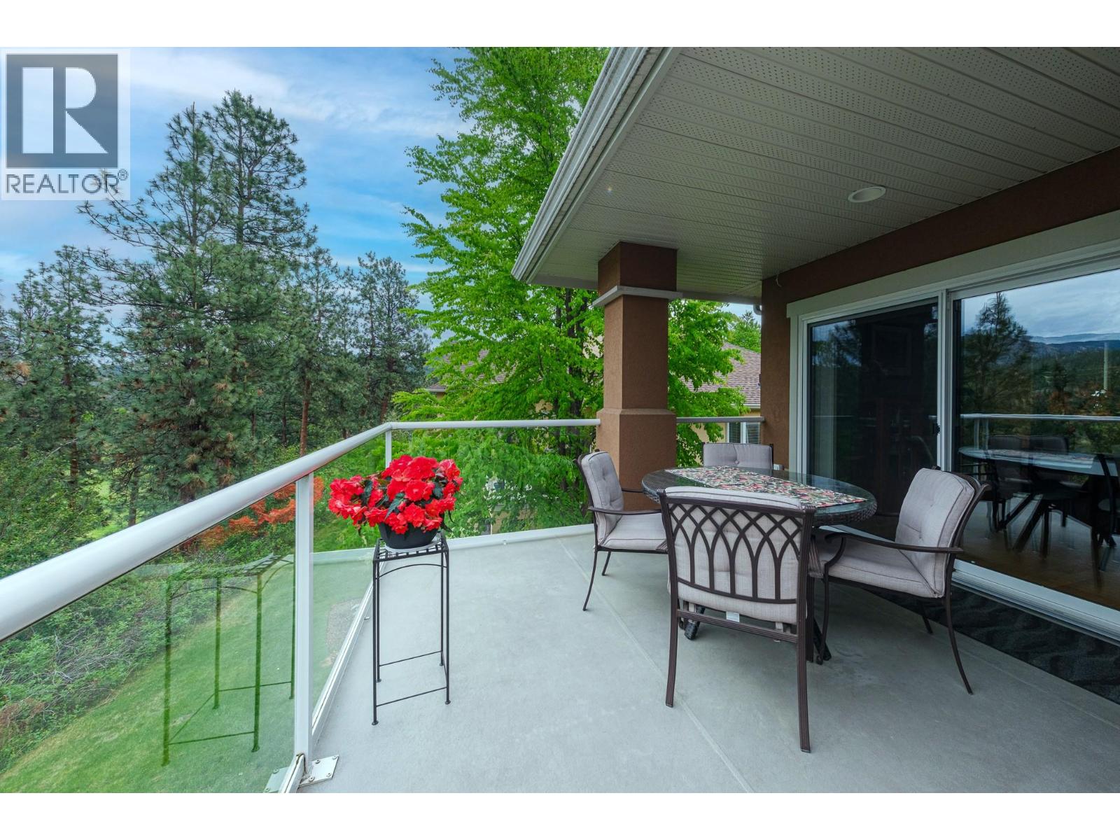 4520 Gallaghers Lookout Unit# 4, Kelowna, BC V1W 3Z8