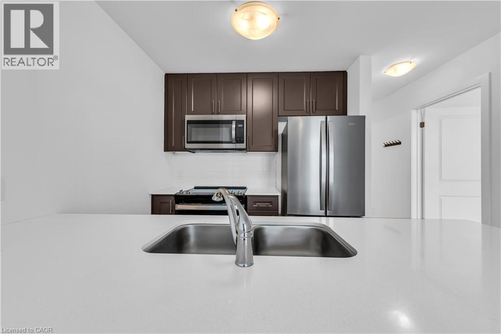 10 Mallard Trail Unit# 526, Waterdown, Ontario  L8B 2A7 - Photo 9 - 40863323
