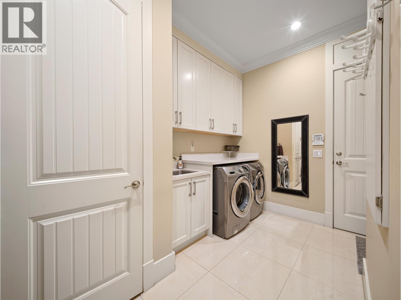 11300 KINGSGROVE AVENUE photo 22