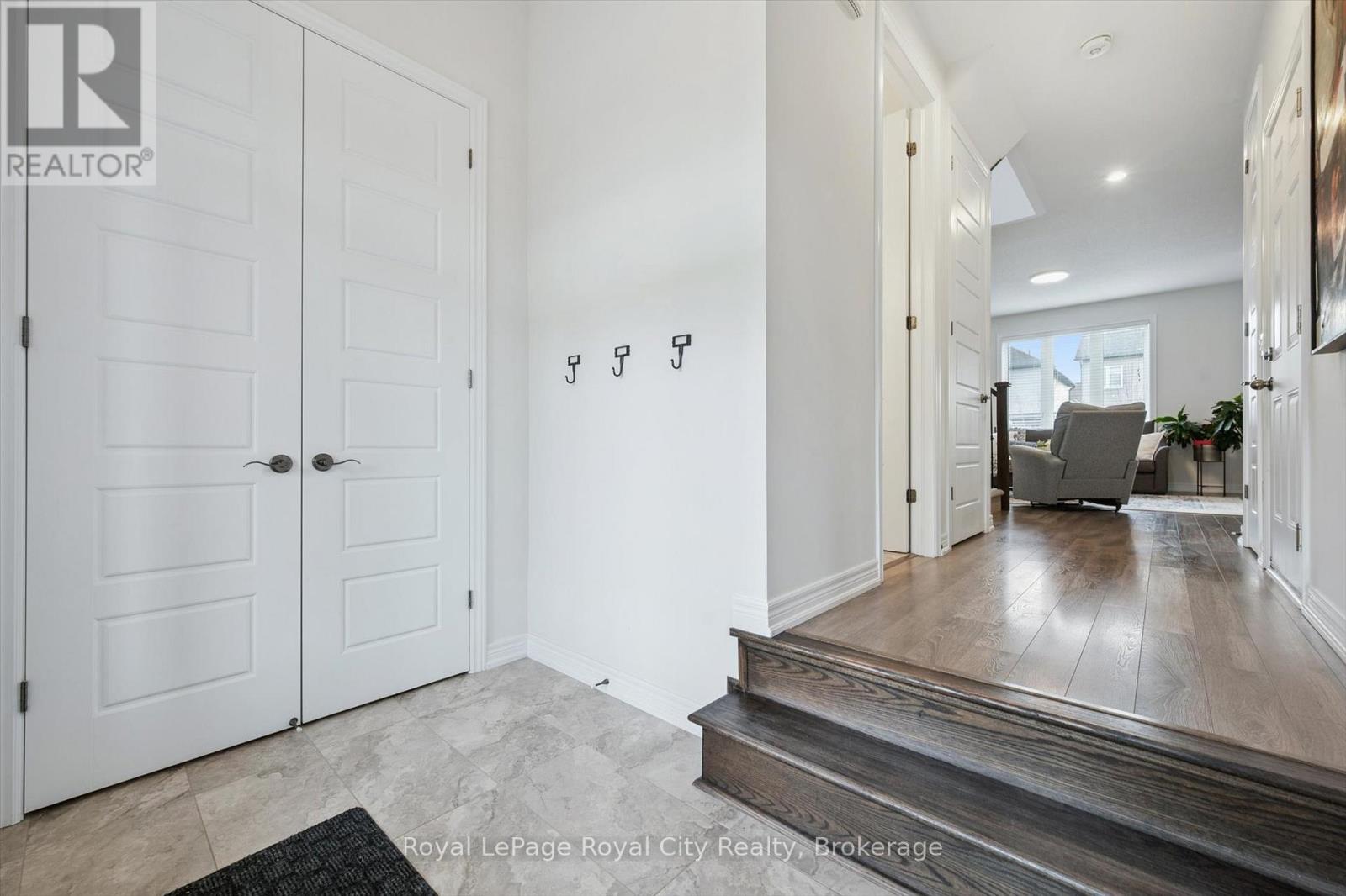 98 Kay Crescent, Centre Wellington (Fergus), Ontario  N1M 0G2 - Photo 5 - X13556454