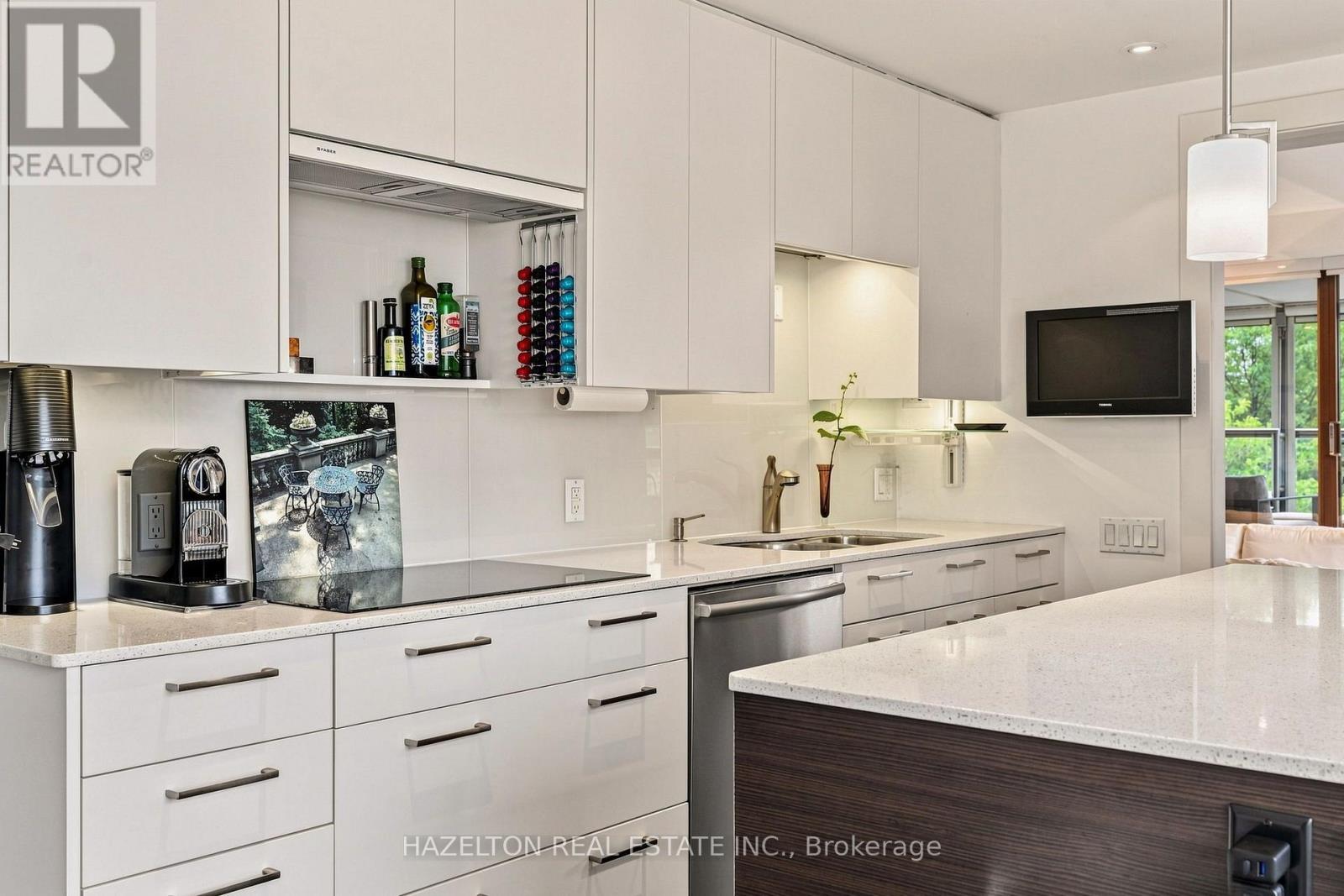 605 - 4 Lowther Avenue, Toronto, Ontario  M5R 1C6 - Photo 21 - C13782722
