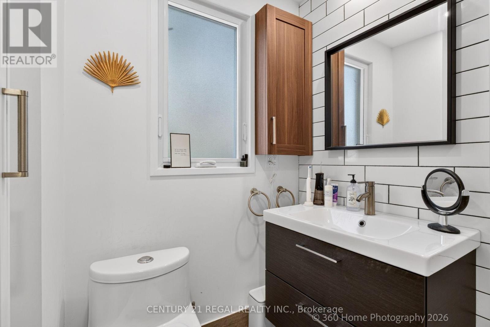 2nd Fl - 36 West Lynn Avenue, Toronto, Ontario  M4C 3V8 - Photo 13 - E13782574