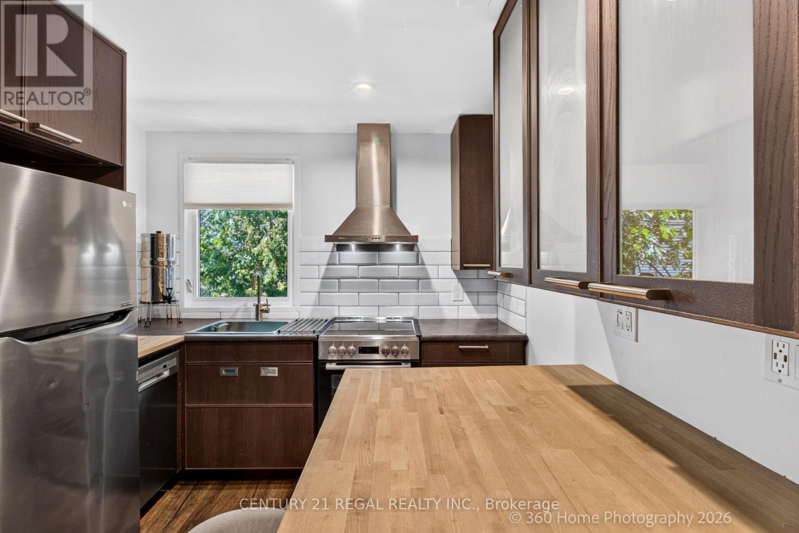 2nd Fl - 36 West Lynn Avenue, Toronto, Ontario  M4C 3V8 - Photo 3 - E13782574