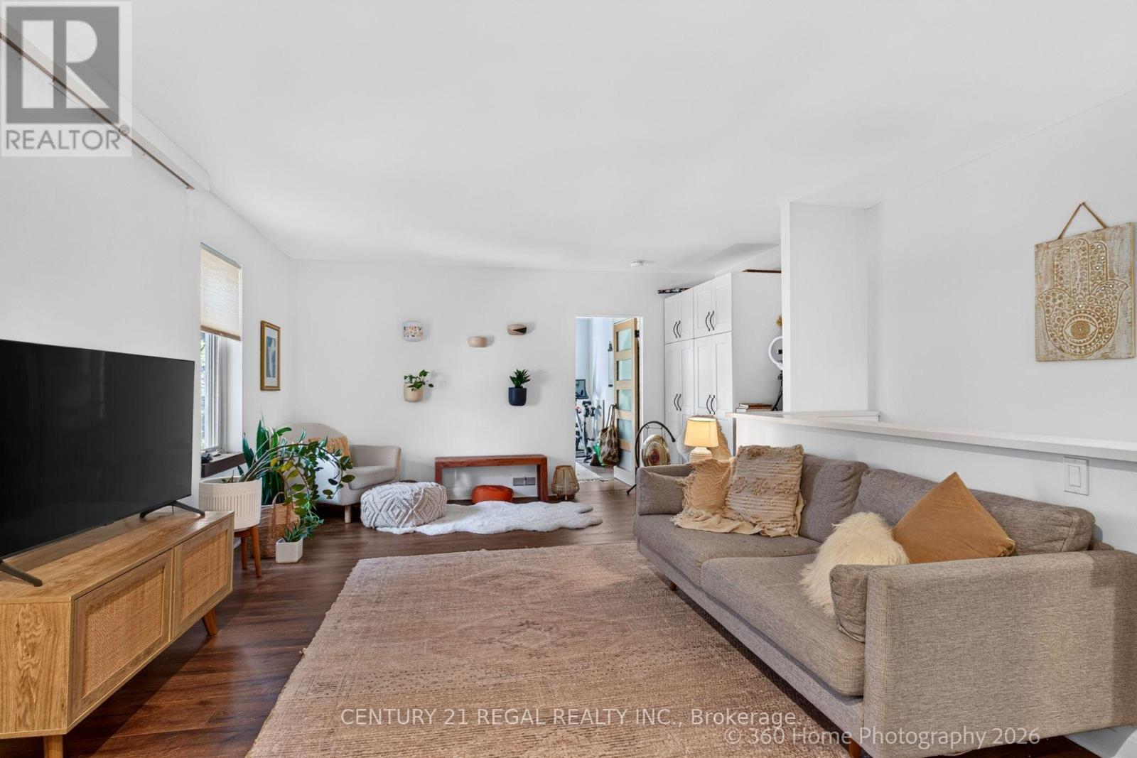 2nd Fl - 36 West Lynn Avenue, Toronto, Ontario  M4C 3V8 - Photo 6 - E13782574
