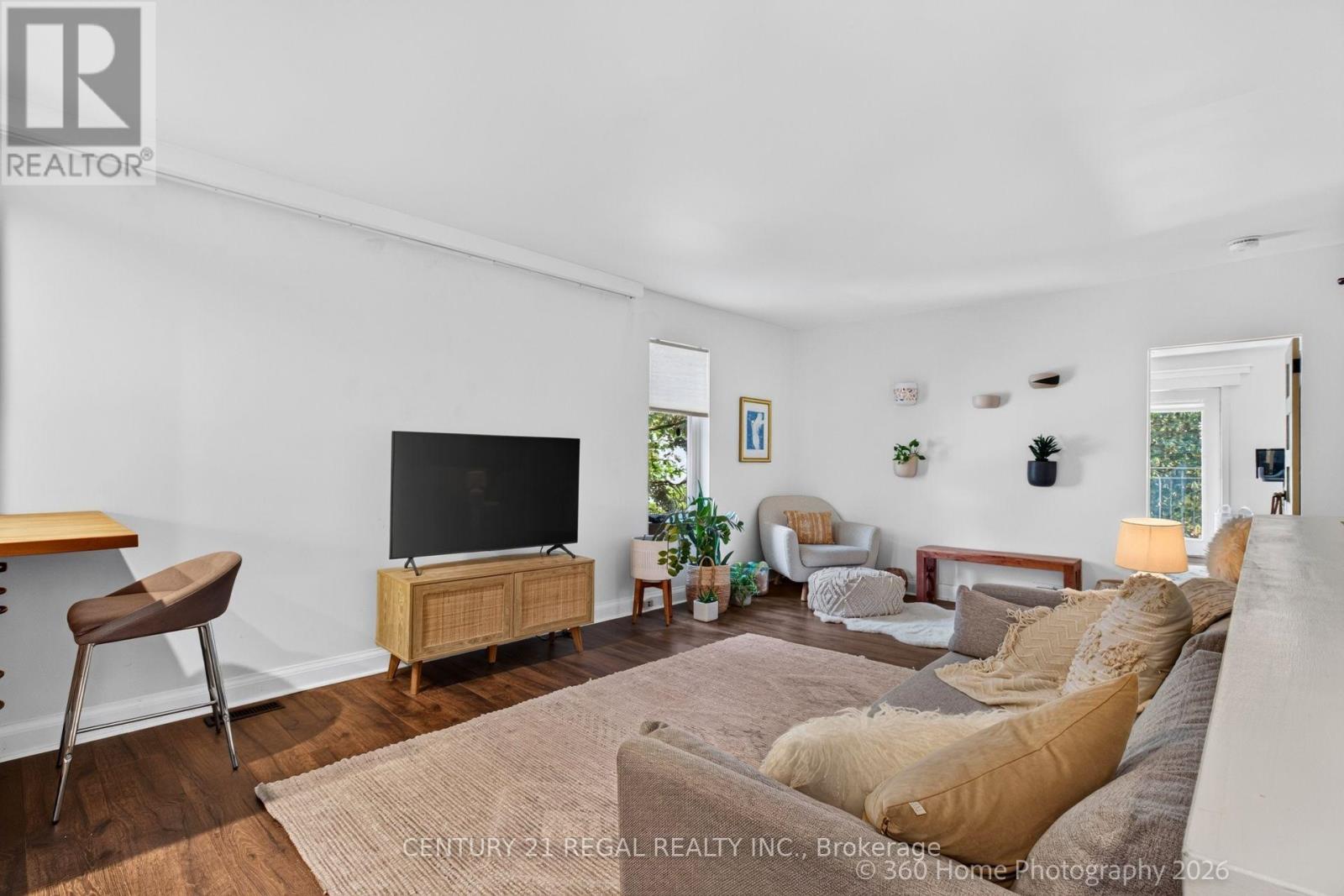 2nd Fl - 36 West Lynn Avenue, Toronto, Ontario  M4C 3V8 - Photo 7 - E13782574