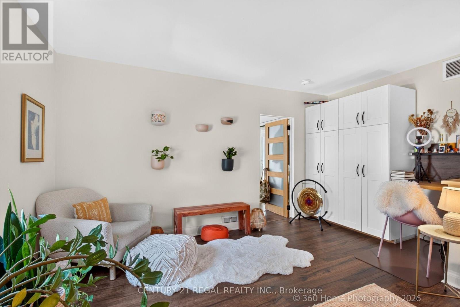 2nd Fl - 36 West Lynn Avenue, Toronto, Ontario  M4C 3V8 - Photo 8 - E13782574