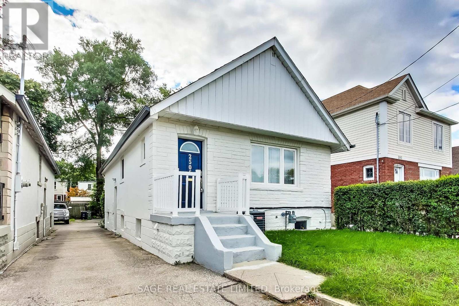 Lower - 2505 Gerrard Street E, Toronto, Ontario  M1N 1W7 - Photo 24 - E13782734