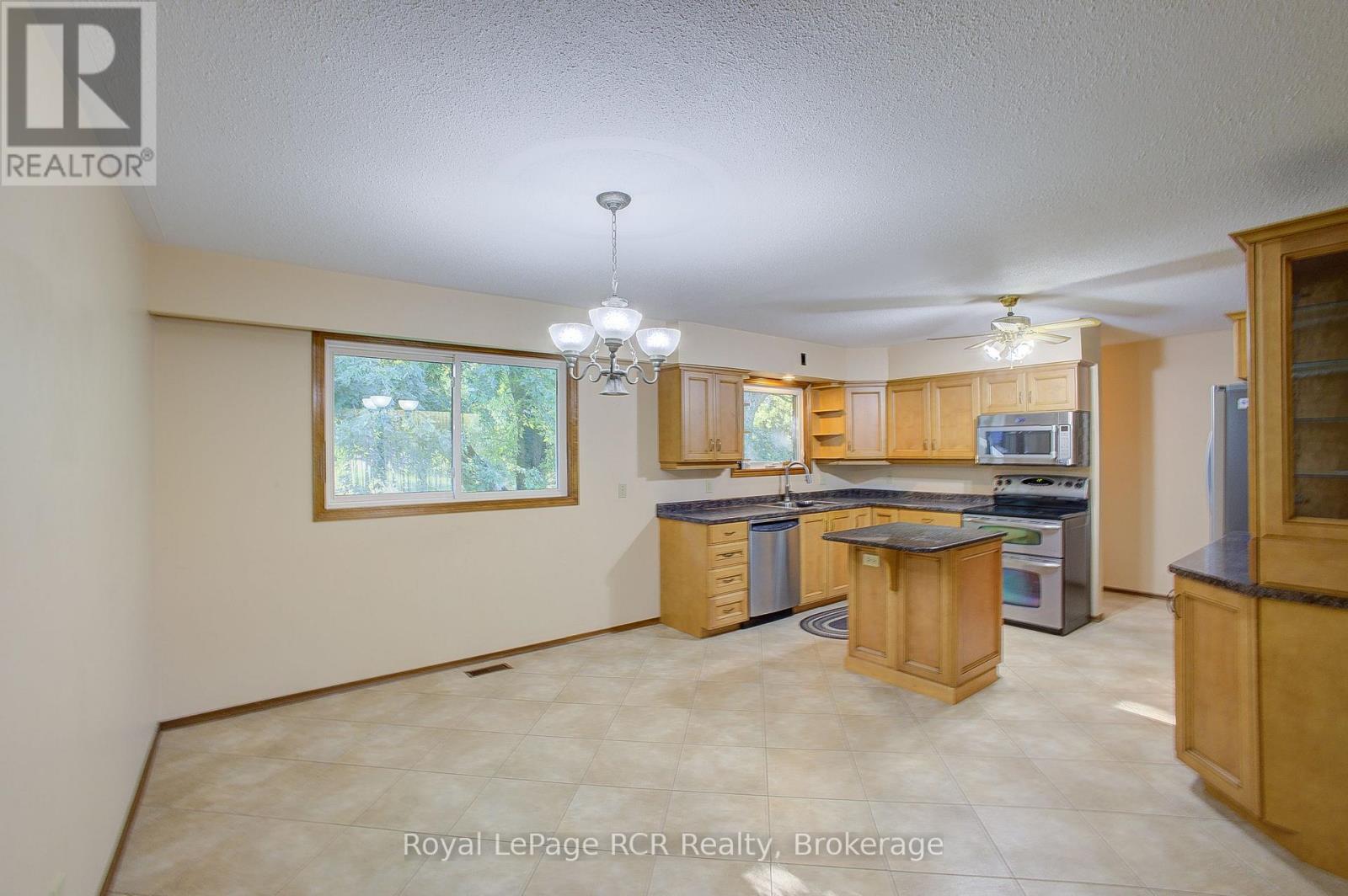 114 Preston Street S, Wellington North, Ontario N0G 1A0 - Photo 10 - X13782618