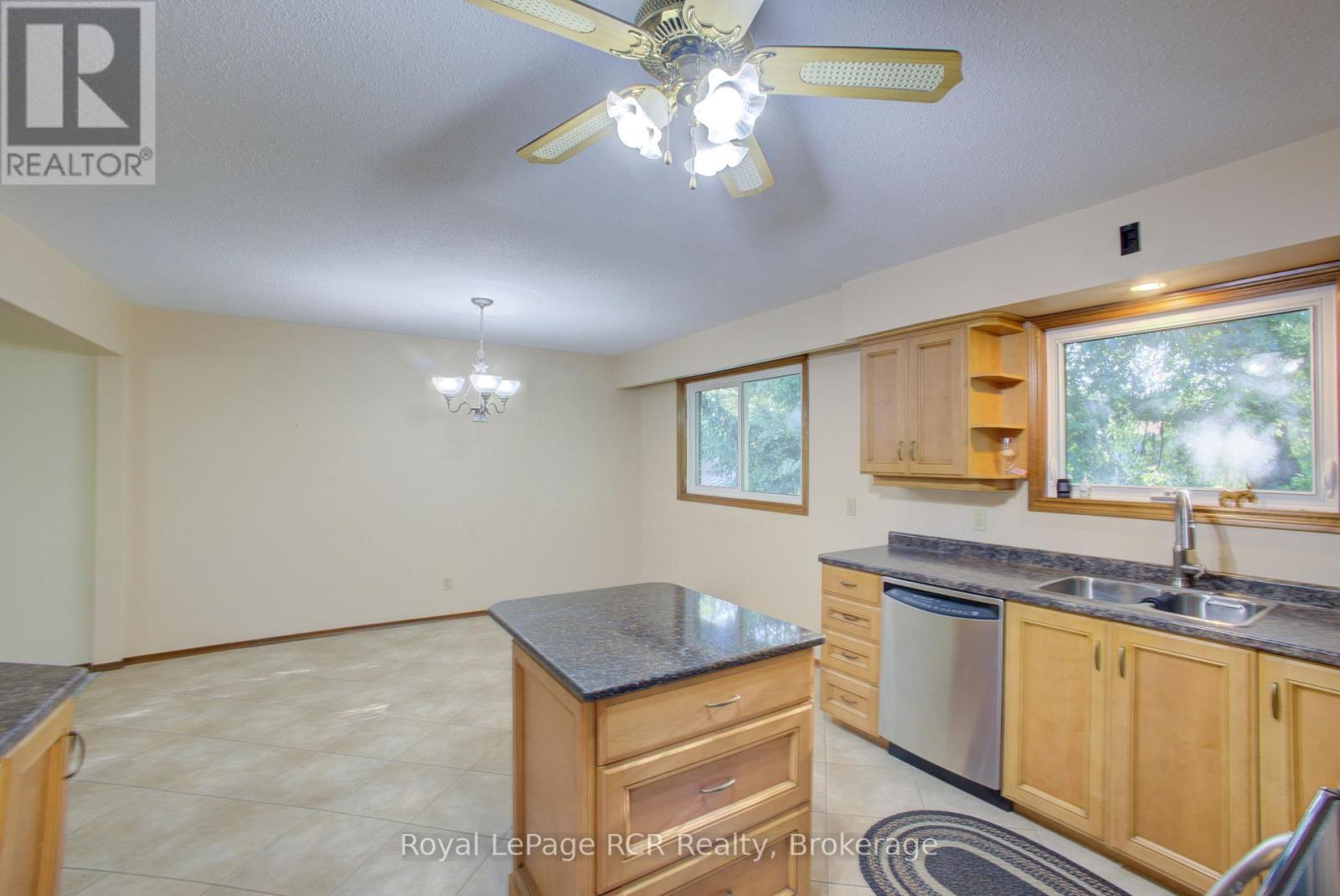 114 Preston Street S, Wellington North, Ontario N0G 1A0 - Photo 16 - X13782618